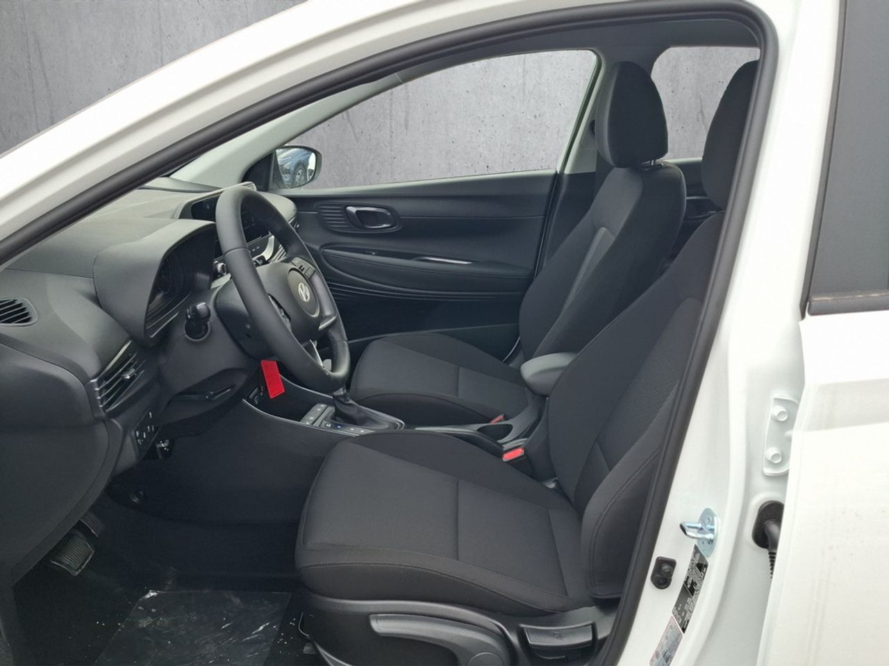 https://csb-strapi-files.fsn1.your-objectstorage.com/inventory-cars/images/37c961abacf1b0f567e503b0b7bf3ecd2c41e7a6/9_1280_9644.jpg