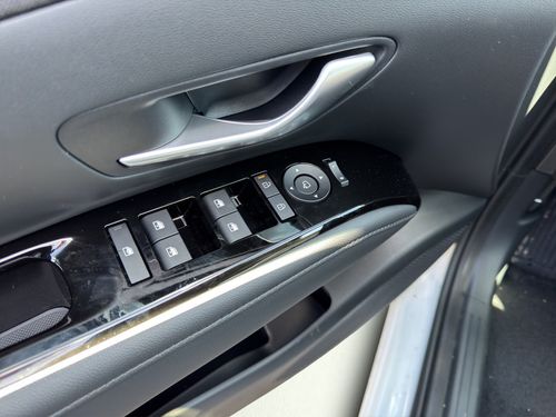 https://csb-strapi-files.fsn1.your-objectstorage.com/inventory-cars/images/38880d91ff4de84dcca3257286403ea2ee2fb741/11_500_7167.jpg