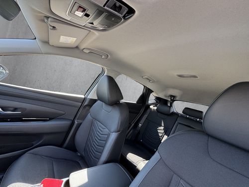 https://csb-strapi-files.fsn1.your-objectstorage.com/inventory-cars/images/38880d91ff4de84dcca3257286403ea2ee2fb741/12_500_5212.jpg