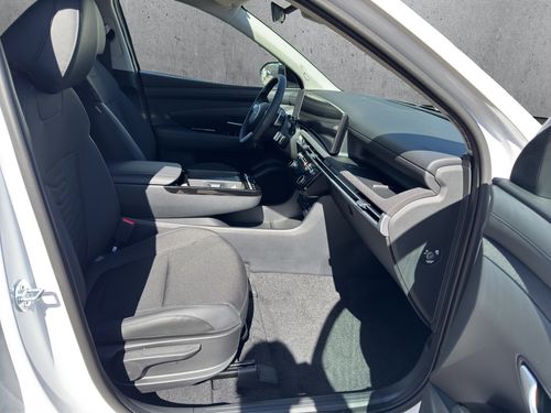 https://csb-strapi-files.fsn1.your-objectstorage.com/inventory-cars/images/38880d91ff4de84dcca3257286403ea2ee2fb741/15_500_8593.jpg