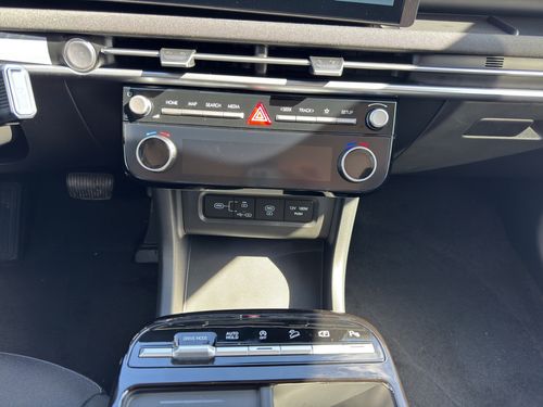 https://csb-strapi-files.fsn1.your-objectstorage.com/inventory-cars/images/38880d91ff4de84dcca3257286403ea2ee2fb741/22_500_7340.jpg
