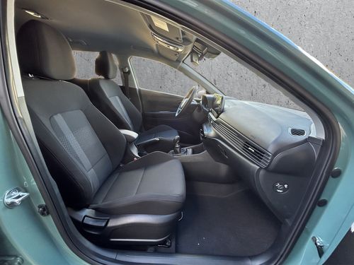 https://csb-strapi-files.fsn1.your-objectstorage.com/inventory-cars/images/3a034deb41e16ac4a6629ca20d6e248925bd9183/15_500_2166.jpg