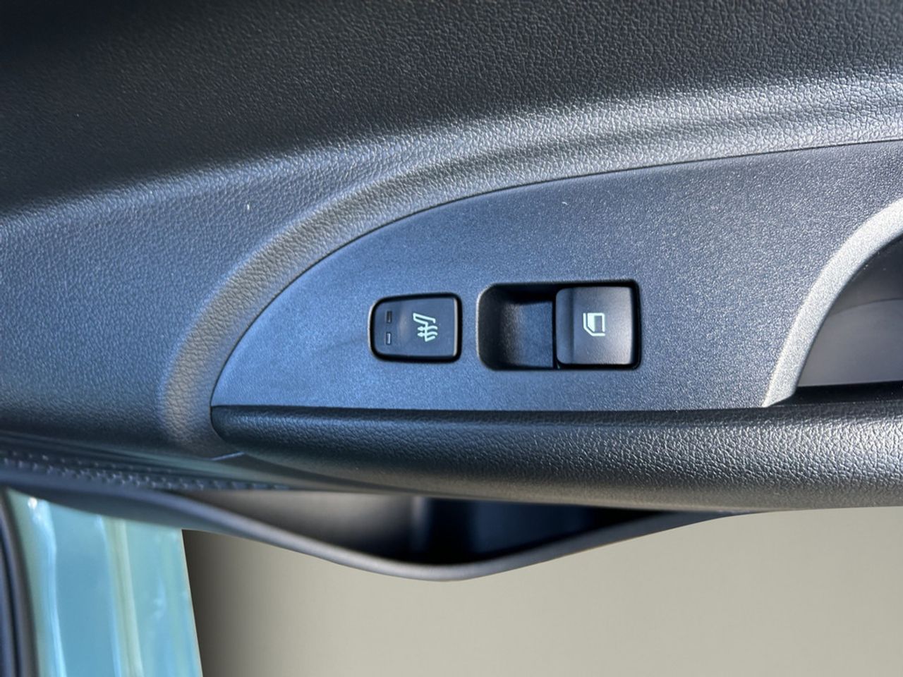 https://csb-strapi-files.fsn1.your-objectstorage.com/inventory-cars/images/3a034deb41e16ac4a6629ca20d6e248925bd9183/22_1280_6834.jpg