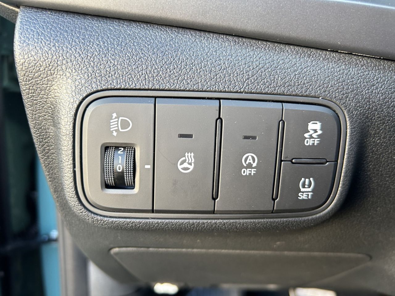 https://csb-strapi-files.fsn1.your-objectstorage.com/inventory-cars/images/3a034deb41e16ac4a6629ca20d6e248925bd9183/23_1280_1292.jpg