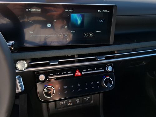 https://csb-strapi-files.fsn1.your-objectstorage.com/inventory-cars/images/3aa52ecde44149fdcec5e37e59ffbb8e5bc64303/12_500_8463.jpg