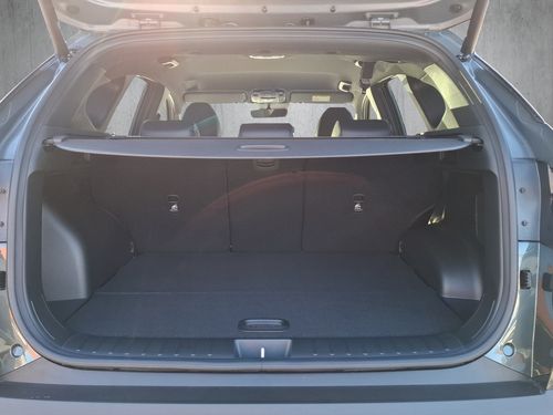 https://csb-strapi-files.fsn1.your-objectstorage.com/inventory-cars/images/3aa52ecde44149fdcec5e37e59ffbb8e5bc64303/18_500_7312.jpg