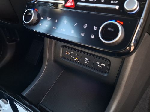 https://csb-strapi-files.fsn1.your-objectstorage.com/inventory-cars/images/3aa52ecde44149fdcec5e37e59ffbb8e5bc64303/21_500_8145.jpg
