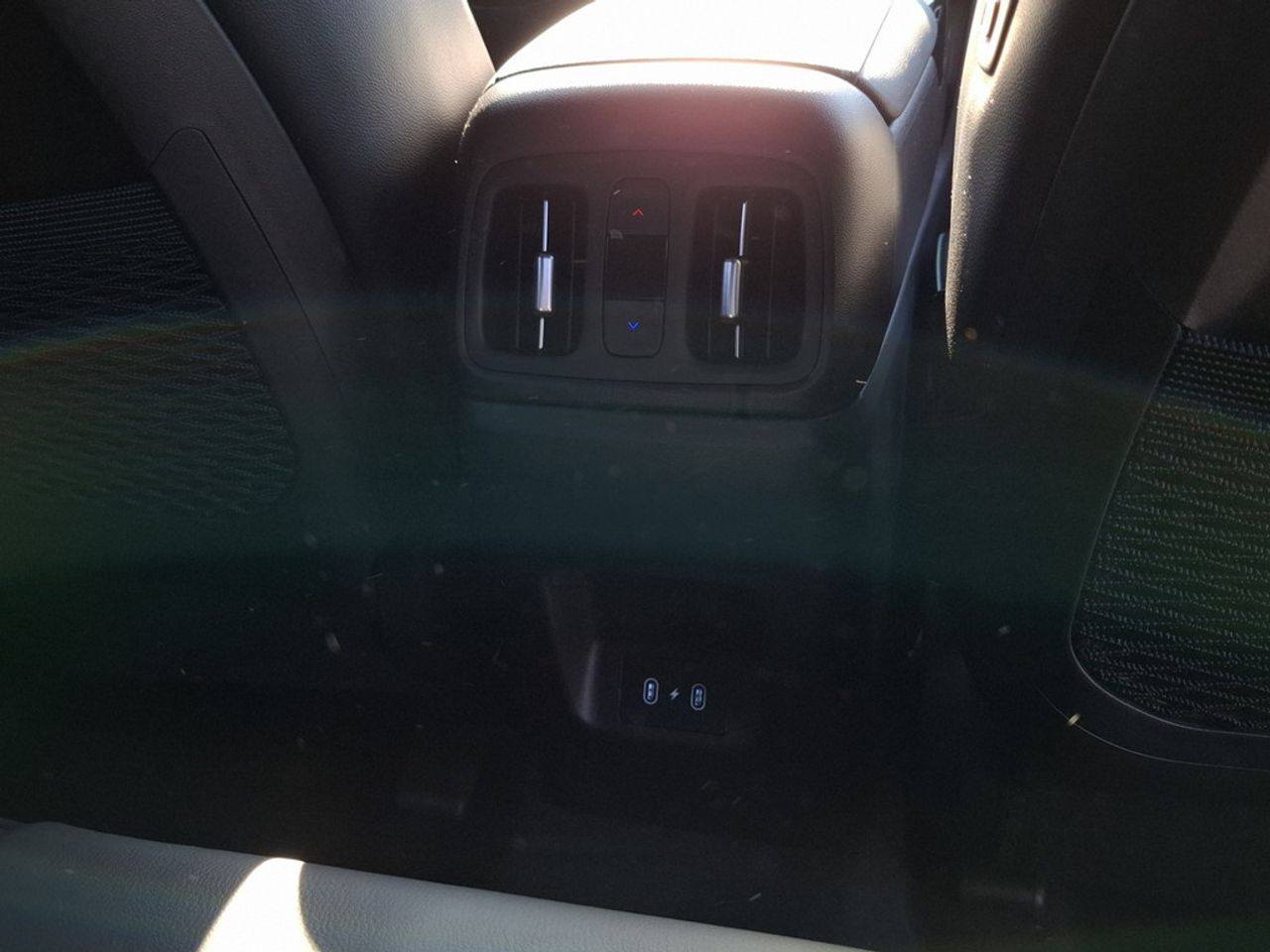https://csb-strapi-files.fsn1.your-objectstorage.com/inventory-cars/images/3aa52ecde44149fdcec5e37e59ffbb8e5bc64303/22_1280_8242.jpg