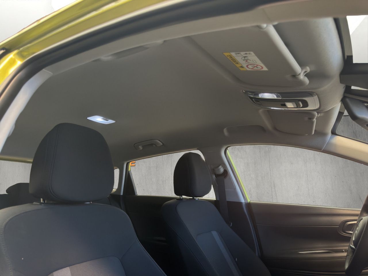 https://csb-strapi-files.fsn1.your-objectstorage.com/inventory-cars/images/3bc8c92b1424220c7076249d760de2a901b08ebe/22_1280_1208.jpg