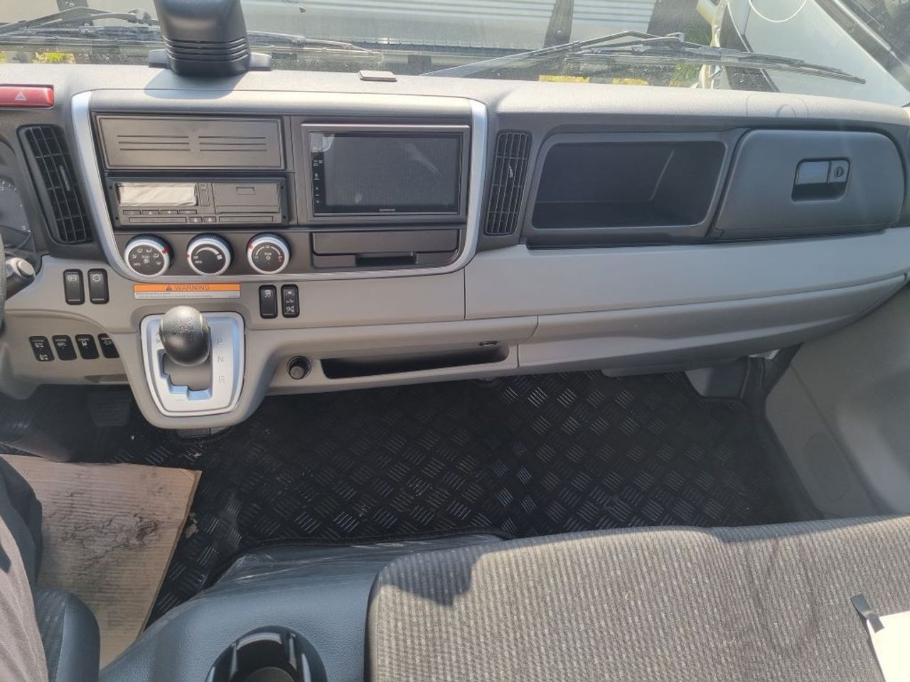 https://csb-strapi-files.fsn1.your-objectstorage.com/inventory-cars/images/3c2a44d062ad1c682b728aaa4213647dfa76d0d9/8_1280_5057.jpg