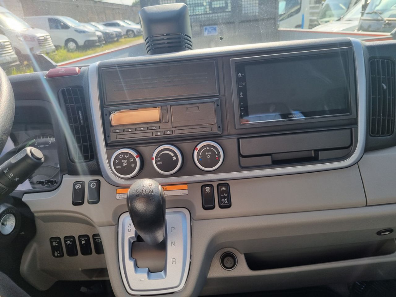 https://csb-strapi-files.fsn1.your-objectstorage.com/inventory-cars/images/3c2a44d062ad1c682b728aaa4213647dfa76d0d9/9_1280_2729.jpg
