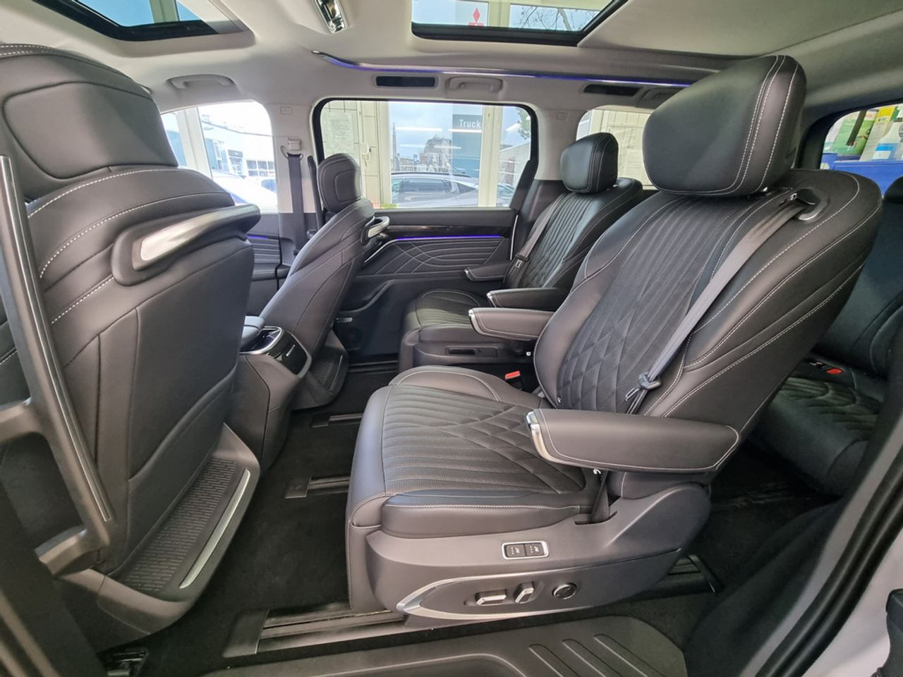 https://csb-strapi-files.fsn1.your-objectstorage.com/inventory-cars/images/3c97c40de72f1746ab1b3be8f1ed9959f37cb6e9/10_1280_9129.jpg