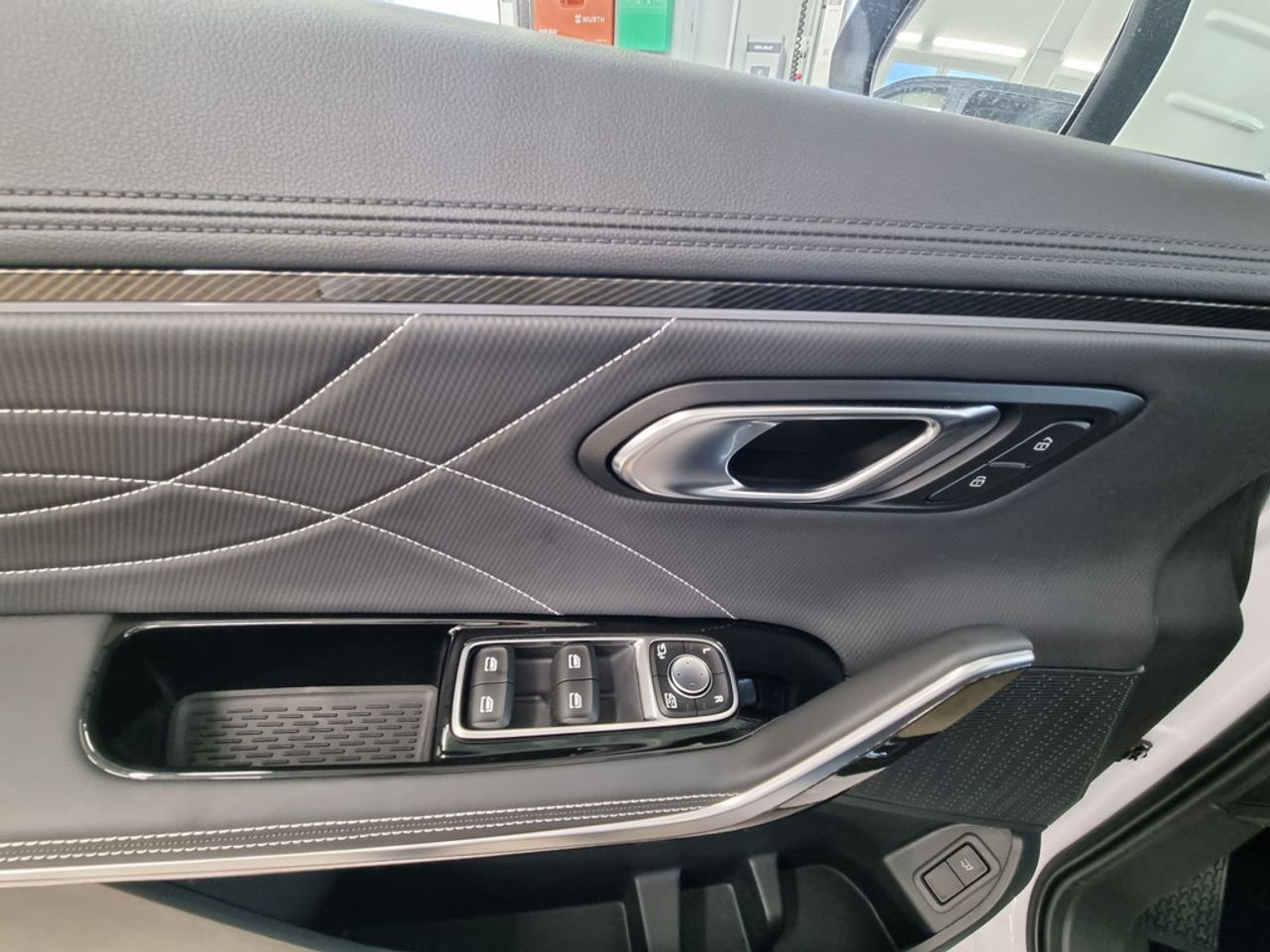 https://csb-strapi-files.fsn1.your-objectstorage.com/inventory-cars/images/3c97c40de72f1746ab1b3be8f1ed9959f37cb6e9/12_1280_6682.jpg
