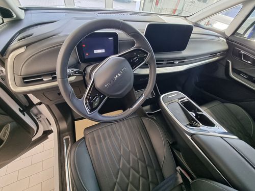 https://csb-strapi-files.fsn1.your-objectstorage.com/inventory-cars/images/3c97c40de72f1746ab1b3be8f1ed9959f37cb6e9/6_500_5068.jpg