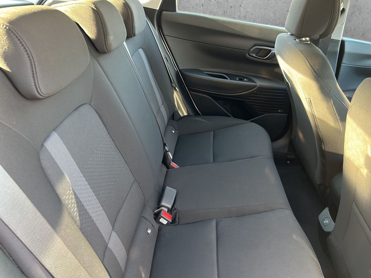 https://csb-strapi-files.fsn1.your-objectstorage.com/inventory-cars/images/3cb33e5b2a3e7ddbf8fb0ab3ee68d310646afa0d/19_1280_9901.jpg