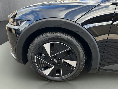 https://csb-strapi-files.fsn1.your-objectstorage.com/inventory-cars/images/3cfdf8528d2c9ef348b345a77259ac0ad3a9d3a4/2_500_7249.jpg