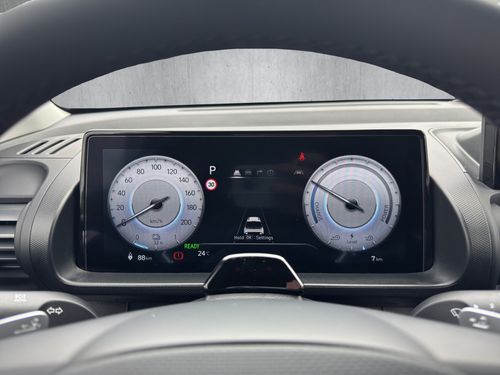https://csb-strapi-files.fsn1.your-objectstorage.com/inventory-cars/images/3d1df8a82d352f6c6d4fbf1f40921a1a024cfa71/17_500_2301.jpg