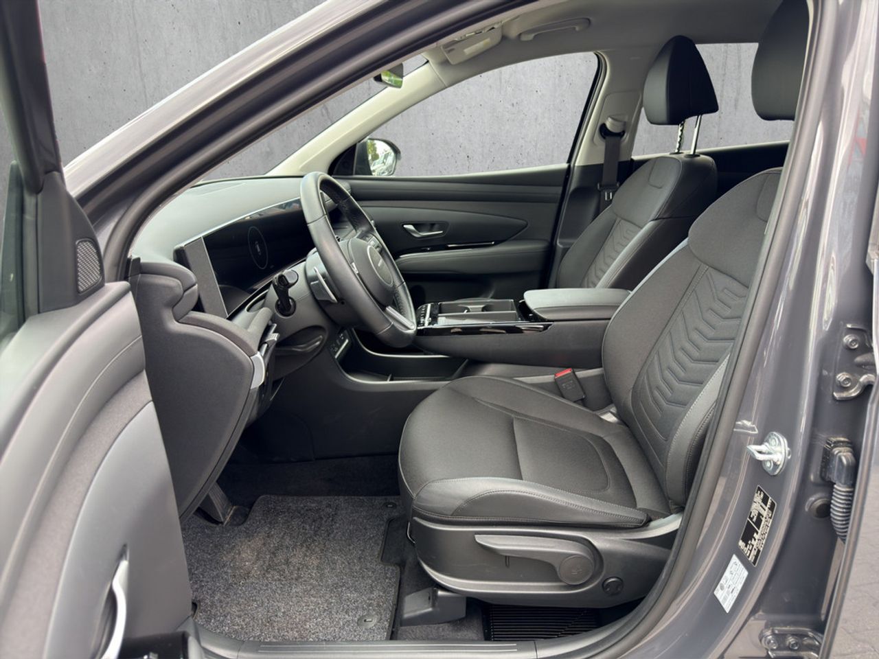 https://csb-strapi-files.fsn1.your-objectstorage.com/inventory-cars/images/3fbef2a3457900d657b469e9c16fb77e0d2a8029/10_1280_5980.jpg