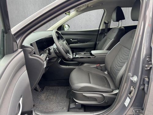 https://csb-strapi-files.fsn1.your-objectstorage.com/inventory-cars/images/3fbef2a3457900d657b469e9c16fb77e0d2a8029/10_500_7985.jpg