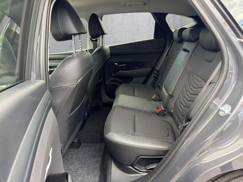 https://csb-strapi-files.fsn1.your-objectstorage.com/inventory-cars/images/3fbef2a3457900d657b469e9c16fb77e0d2a8029/12_500_1877.jpg