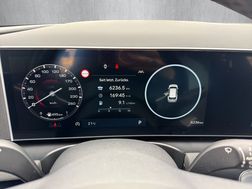 https://csb-strapi-files.fsn1.your-objectstorage.com/inventory-cars/images/3fbef2a3457900d657b469e9c16fb77e0d2a8029/17_500_7959.jpg