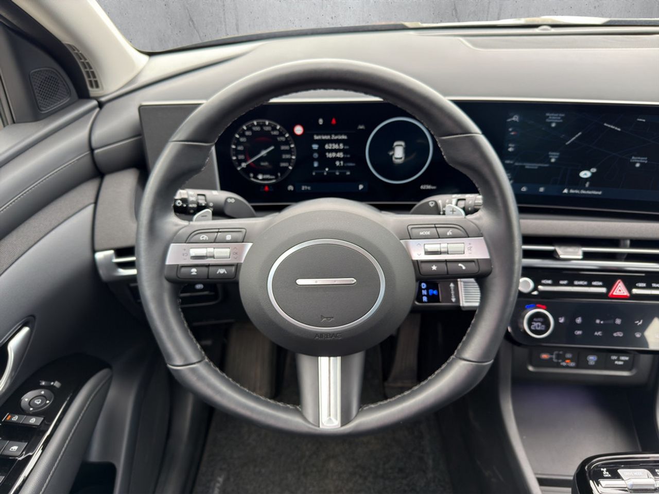 https://csb-strapi-files.fsn1.your-objectstorage.com/inventory-cars/images/3fbef2a3457900d657b469e9c16fb77e0d2a8029/18_1280_8647.jpg