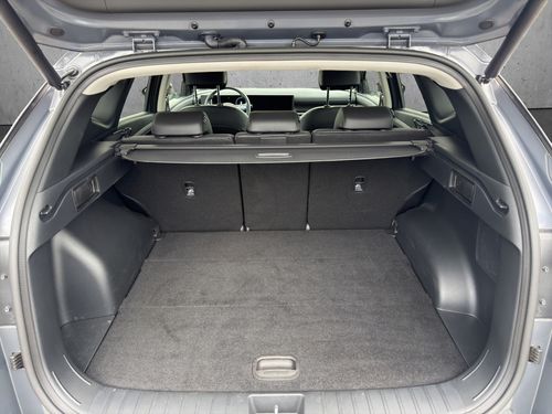 https://csb-strapi-files.fsn1.your-objectstorage.com/inventory-cars/images/3fbef2a3457900d657b469e9c16fb77e0d2a8029/5_500_3358.jpg