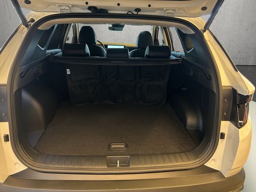https://csb-strapi-files.fsn1.your-objectstorage.com/inventory-cars/images/3fc5eab263b29853248d95595eade54882c79bb5/23_500_4942.jpg