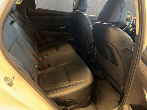 https://csb-strapi-files.fsn1.your-objectstorage.com/inventory-cars/images/3fc5eab263b29853248d95595eade54882c79bb5/32_500_7000.jpg