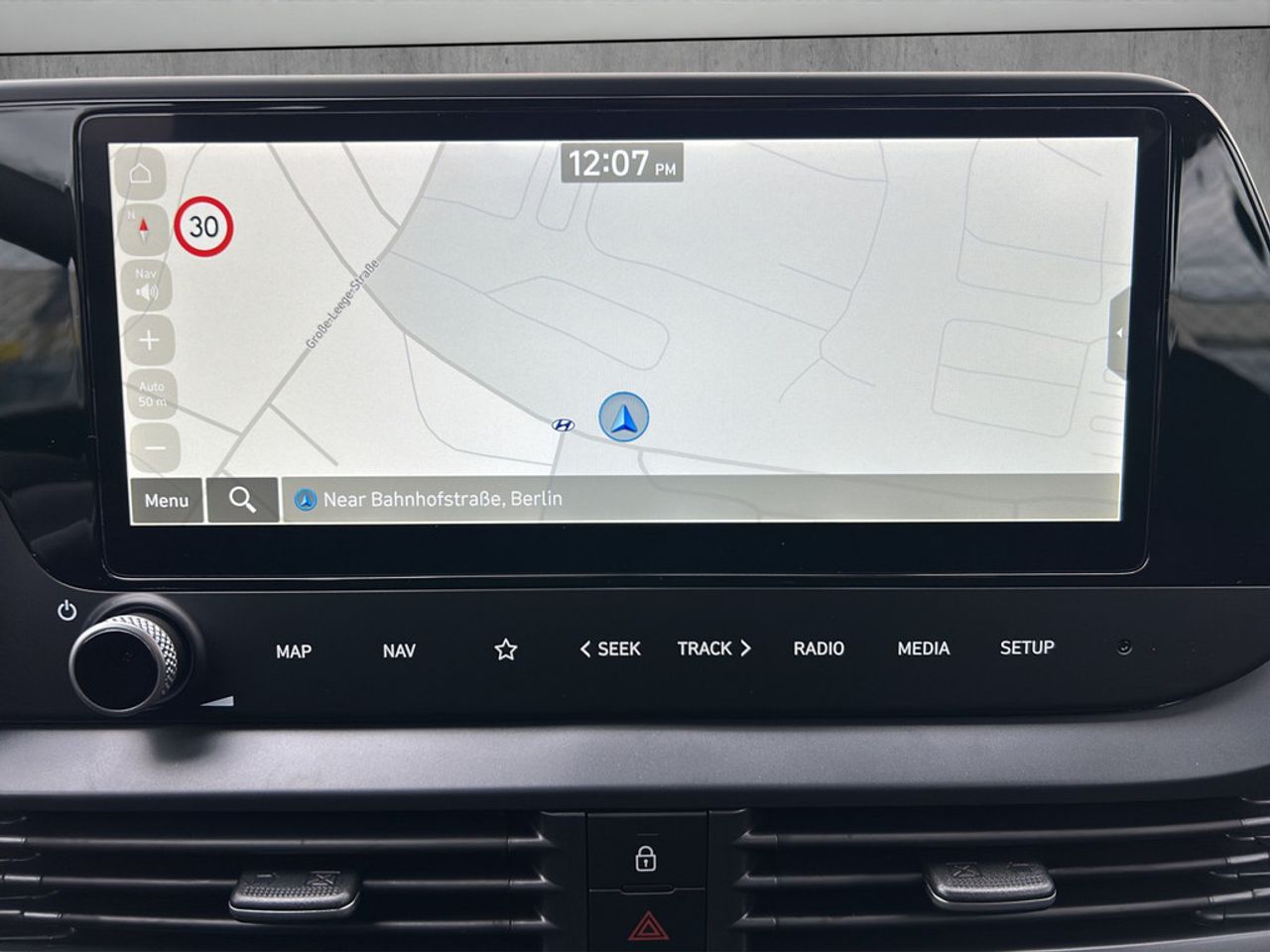 https://csb-strapi-files.fsn1.your-objectstorage.com/inventory-cars/images/40908e0fa0937e5c8068a050e663d48e22d8f8ab/17_1280_6097.jpg