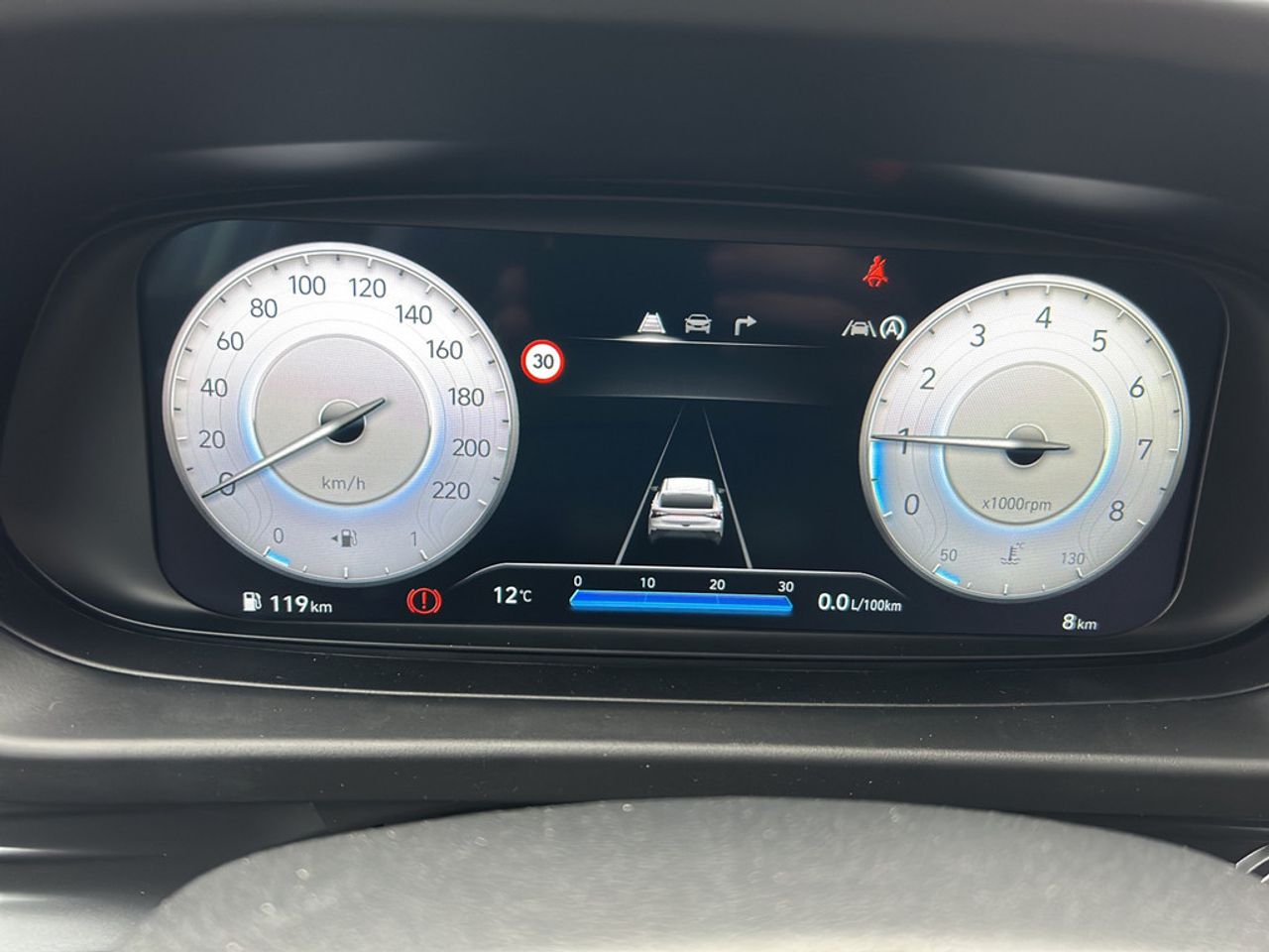 https://csb-strapi-files.fsn1.your-objectstorage.com/inventory-cars/images/40908e0fa0937e5c8068a050e663d48e22d8f8ab/19_1280_8133.jpg
