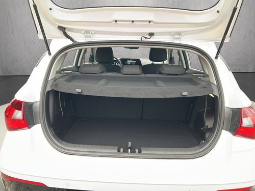 https://csb-strapi-files.fsn1.your-objectstorage.com/inventory-cars/images/40908e0fa0937e5c8068a050e663d48e22d8f8ab/5_500_3732.jpg