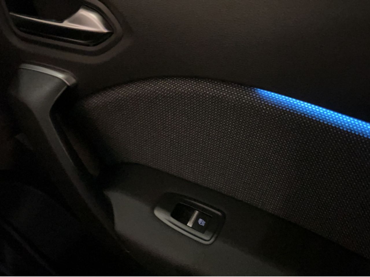 https://csb-strapi-files.fsn1.your-objectstorage.com/inventory-cars/images/412cfbaf167c6c06523ee5911cd4860f6aedfc5c/20_1280_2357.jpg