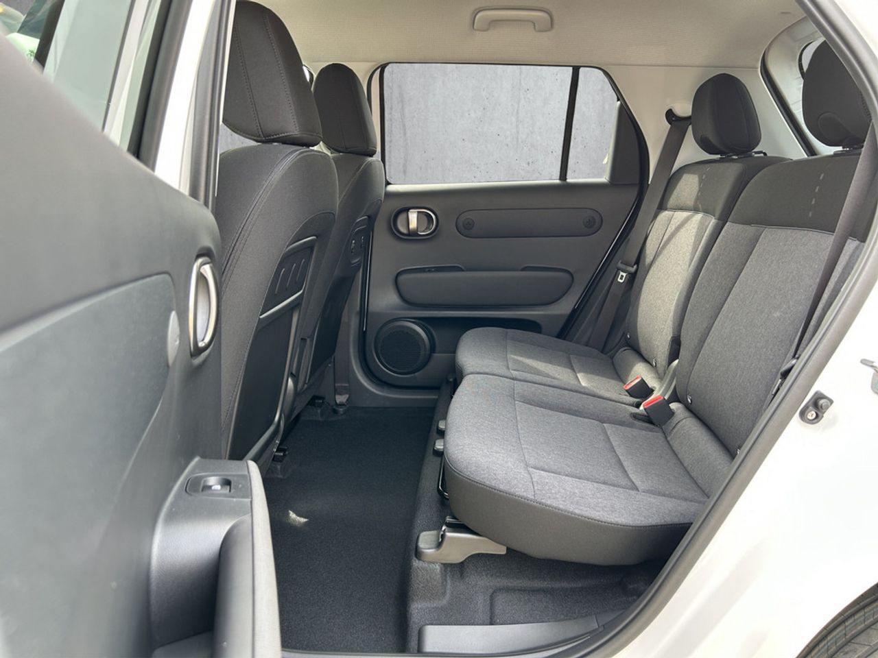 https://csb-strapi-files.fsn1.your-objectstorage.com/inventory-cars/images/430f4a27e1d10419cb10e3839723f08985614922/14_1280_9514.jpg