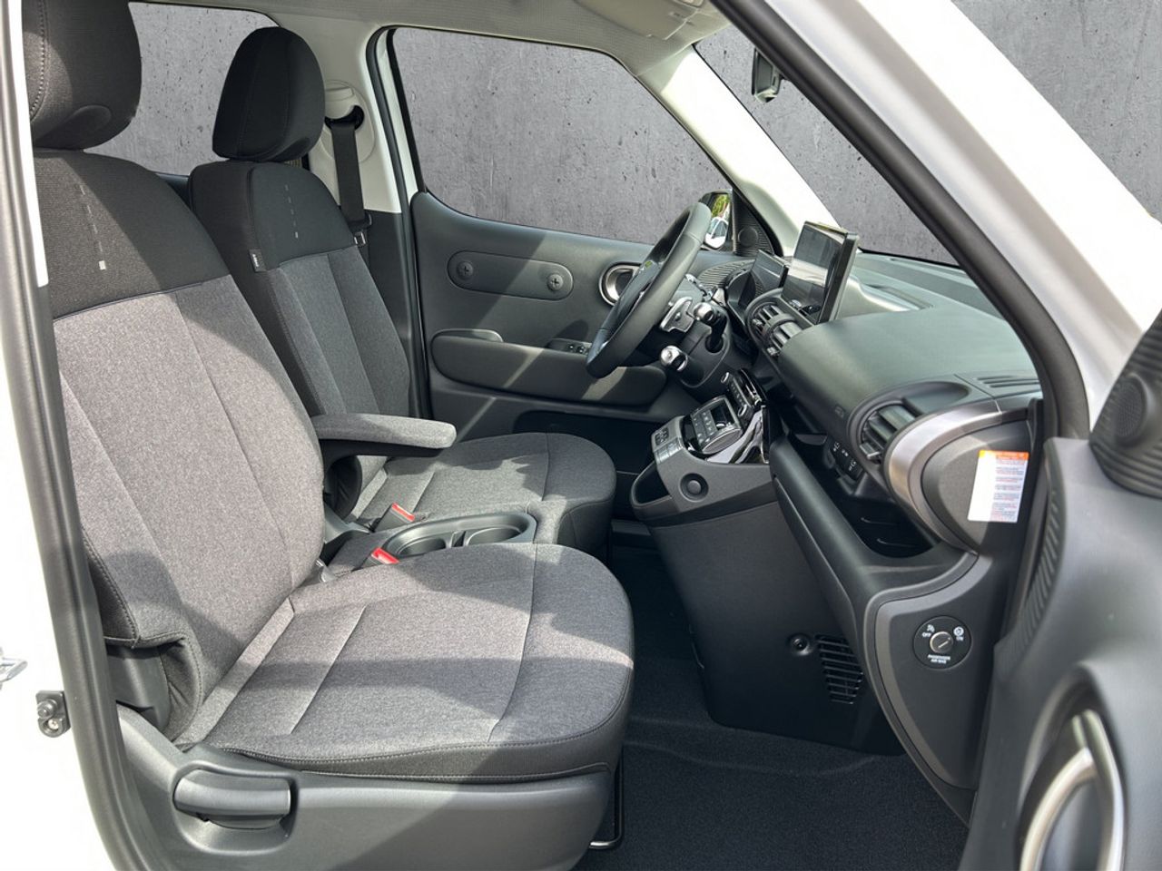 https://csb-strapi-files.fsn1.your-objectstorage.com/inventory-cars/images/430f4a27e1d10419cb10e3839723f08985614922/19_1280_6130.jpg