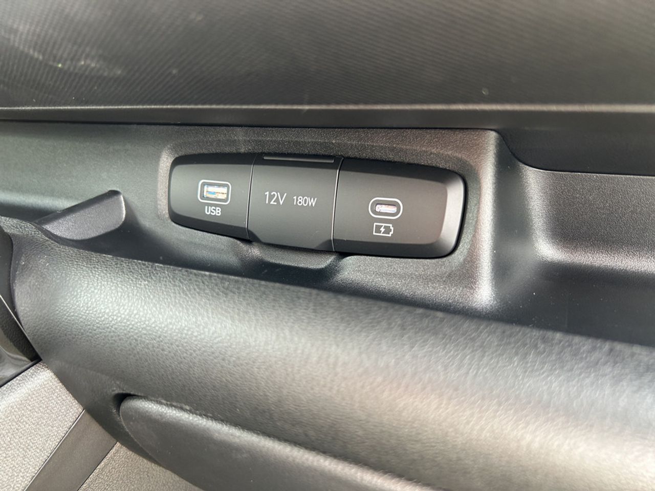 https://csb-strapi-files.fsn1.your-objectstorage.com/inventory-cars/images/430f4a27e1d10419cb10e3839723f08985614922/20_1280_1887.jpg