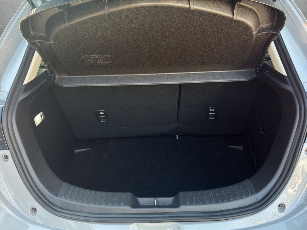 https://csb-strapi-files.fsn1.your-objectstorage.com/inventory-cars/images/4326cc1200c60e161c65717d41e367ba168d85fc/17_1280_2674.jpg