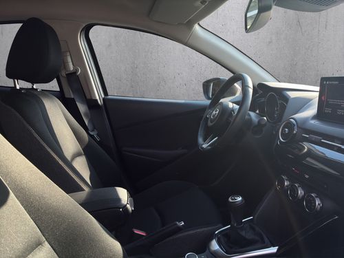 https://csb-strapi-files.fsn1.your-objectstorage.com/inventory-cars/images/4326cc1200c60e161c65717d41e367ba168d85fc/19_500_2890.jpg