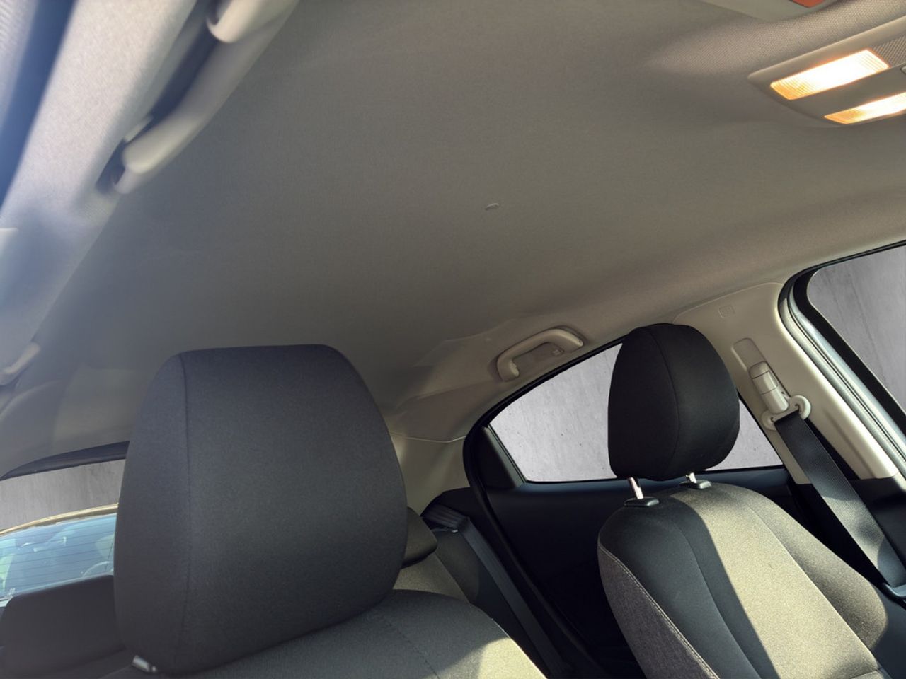 https://csb-strapi-files.fsn1.your-objectstorage.com/inventory-cars/images/4326cc1200c60e161c65717d41e367ba168d85fc/21_1280_3068.jpg