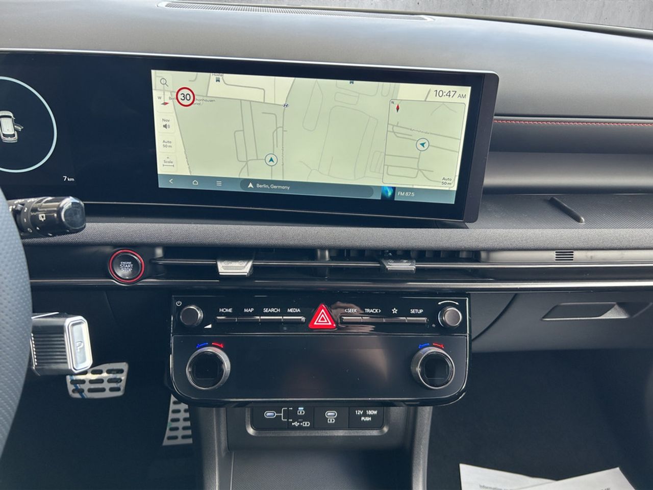 https://csb-strapi-files.fsn1.your-objectstorage.com/inventory-cars/images/4329cdca3ca4543ddbea54e4e20d9ef9aaaff345/17_1280_6883.jpg
