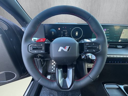 https://csb-strapi-files.fsn1.your-objectstorage.com/inventory-cars/images/444a897b9c8d19f6a4ae1081ca95415d67e92191/10_500_6336.jpg