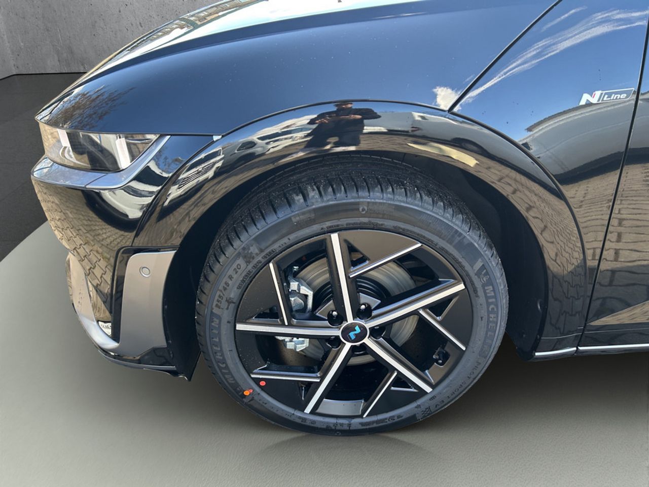 https://csb-strapi-files.fsn1.your-objectstorage.com/inventory-cars/images/444a897b9c8d19f6a4ae1081ca95415d67e92191/2_1280_2365.jpg