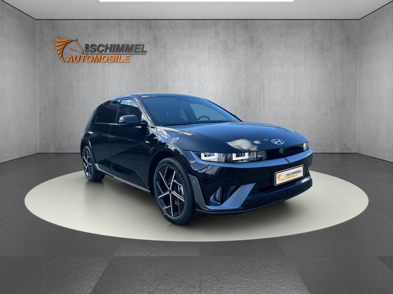 https://csb-strapi-files.fsn1.your-objectstorage.com/inventory-cars/images/444a897b9c8d19f6a4ae1081ca95415d67e92191/8_1280_1450.jpg