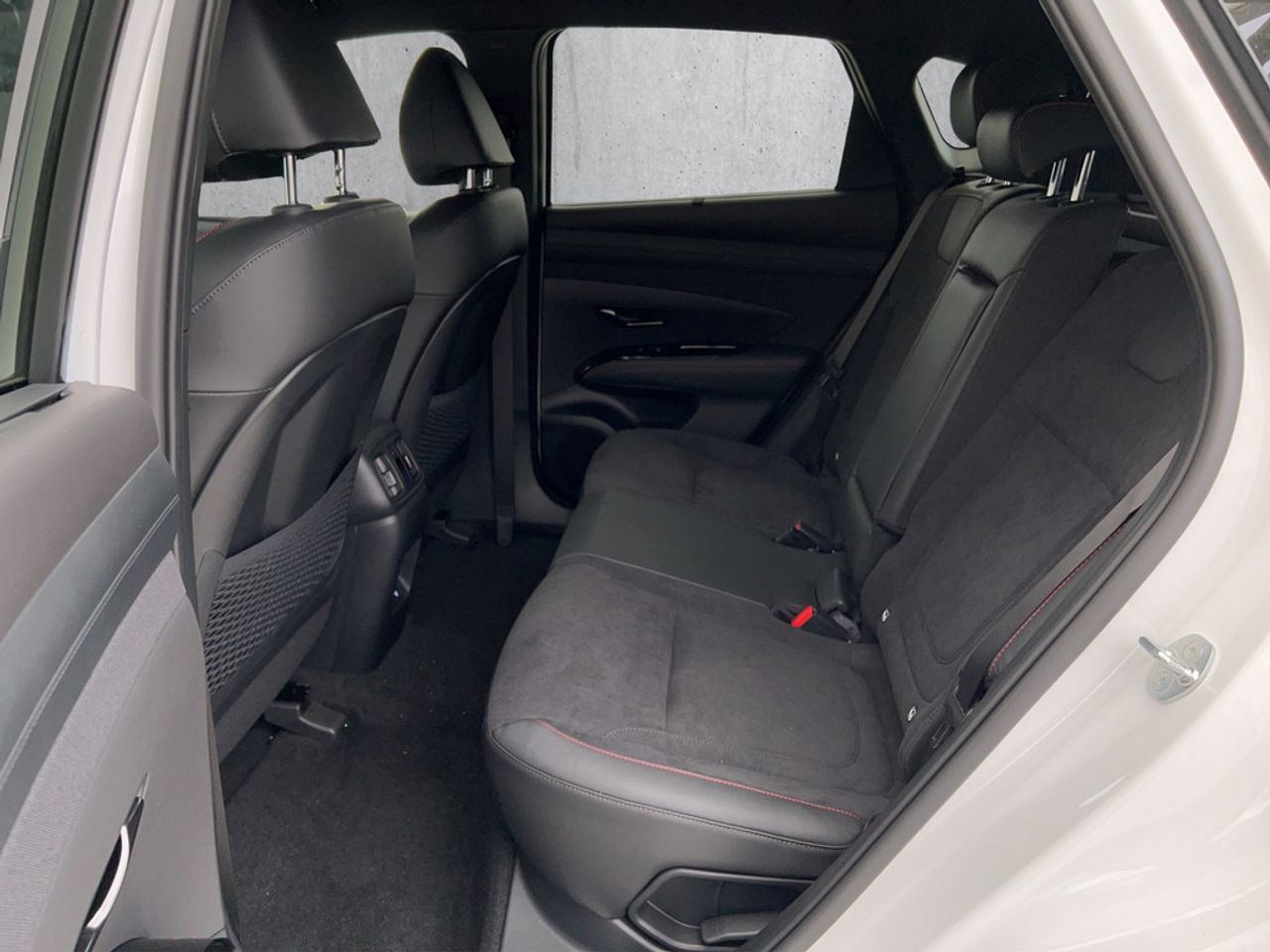 https://csb-strapi-files.fsn1.your-objectstorage.com/inventory-cars/images/46dcf40d42821ad3127762f8cea8280ce31ec0c5/15_1280_1990.jpg