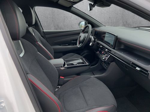 https://csb-strapi-files.fsn1.your-objectstorage.com/inventory-cars/images/46dcf40d42821ad3127762f8cea8280ce31ec0c5/20_500_6718.jpg