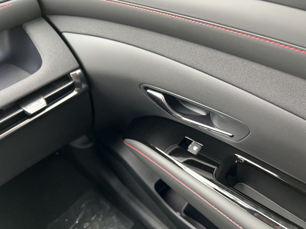 https://csb-strapi-files.fsn1.your-objectstorage.com/inventory-cars/images/46dcf40d42821ad3127762f8cea8280ce31ec0c5/21_1280_9356.jpg