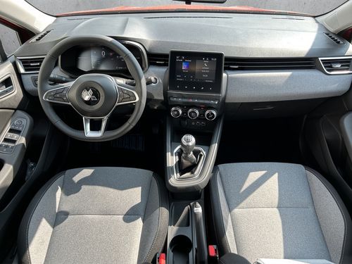 https://csb-strapi-files.fsn1.your-objectstorage.com/inventory-cars/images/46e965b1eaf7b468b7f52100a5b4a940cab46e4c/15_500_2311.jpg