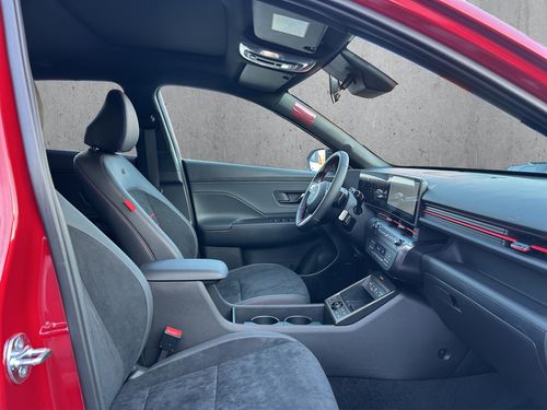 https://csb-strapi-files.fsn1.your-objectstorage.com/inventory-cars/images/46f15054c0ee49cc123792c180c92ff09f23bbde/16_500_6932.jpg