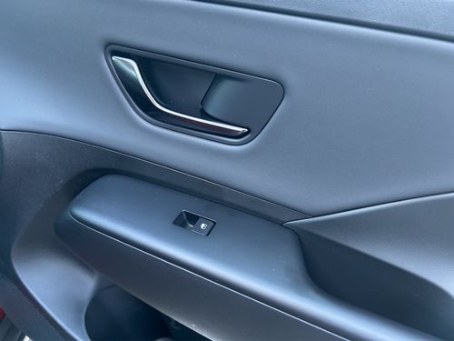 https://csb-strapi-files.fsn1.your-objectstorage.com/inventory-cars/images/46f15054c0ee49cc123792c180c92ff09f23bbde/17_500_1380.jpg