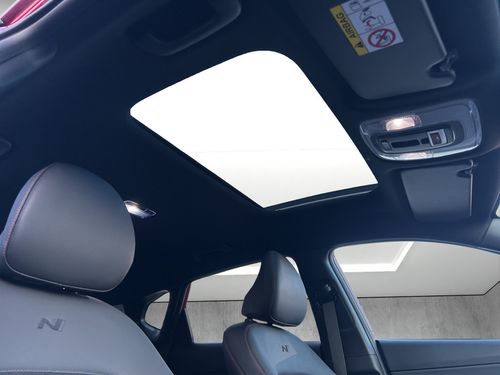 https://csb-strapi-files.fsn1.your-objectstorage.com/inventory-cars/images/46f15054c0ee49cc123792c180c92ff09f23bbde/18_500_9582.jpg